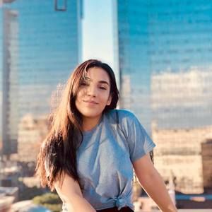 Meet your Posher, Aracely